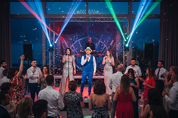l'animazione durante l'intrattenimento musicale di una festa e' di fondamentale importanza