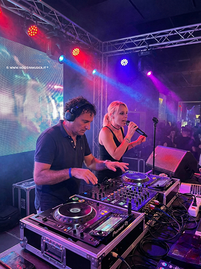Cantante Animatore + Deejay per Feste e Matrimoni