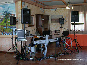 postazione consolle deejay fai date